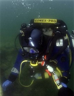 Olivier Isler with the Xtreme Diving Helmet.jpg